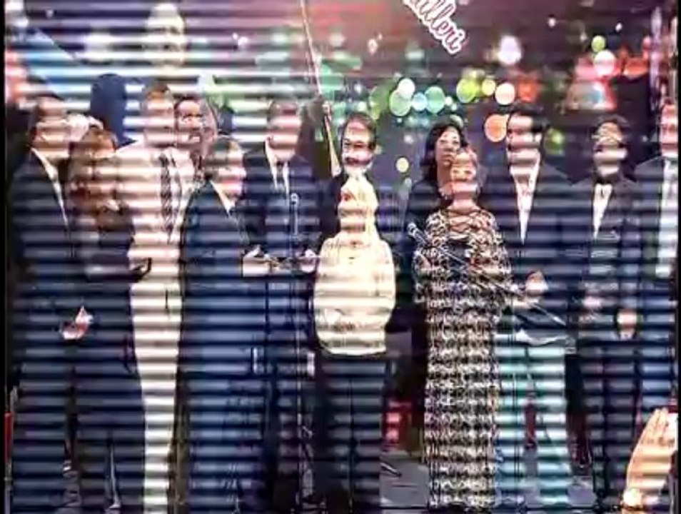 Erdoğan, anma töreninde şarkı söyledi