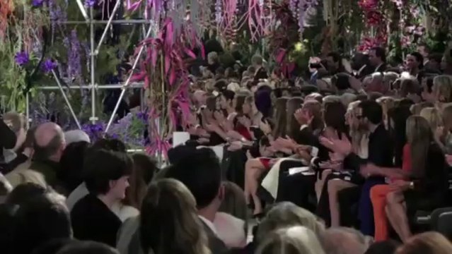 Cartes Postales de Fashion Week: Défilés printemps-été 2014 à Paris, épisode 4