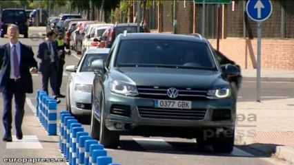 Rubalcaba ve al Rey con "muchísima fuerza"