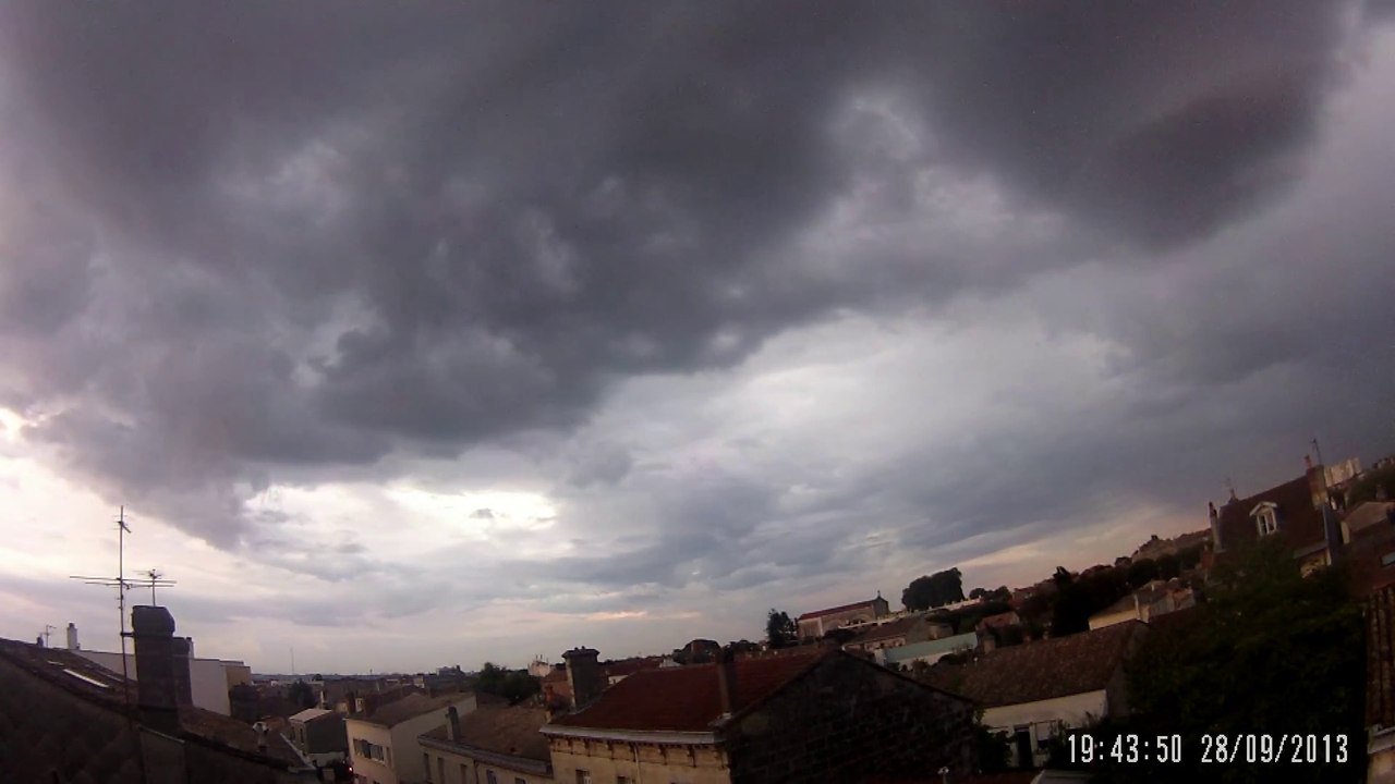 Rain & Thunder over Bordeaux, Timelapse