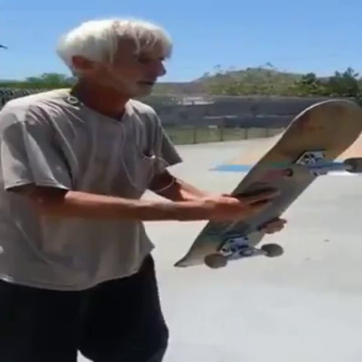 Papi Skateur! Ce gars de 75 ans nous place des tricks de fou en Skate!