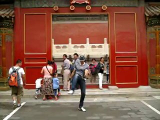 Suleman Mirza GREAT WALL OF CHINA Michael Jackson Dance
