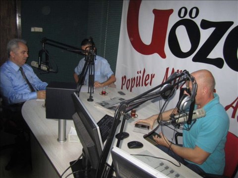 27 EYLÜL CUMA GÜNÜ RADYO GÖZDE'DE YAYINLANAN ENİNE BOYUNA PROGRAMININ CANLI YAYIN KONUĞU OLAN YALOVA MİLLETVEKİLİ TEMEL COŞKUN'LA YAPILAN RÖPORTAJ