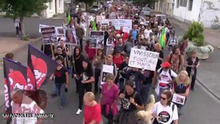 Manifestation contre l'élevage Harlan - chien destiné à la vivisection (28.09.2013)