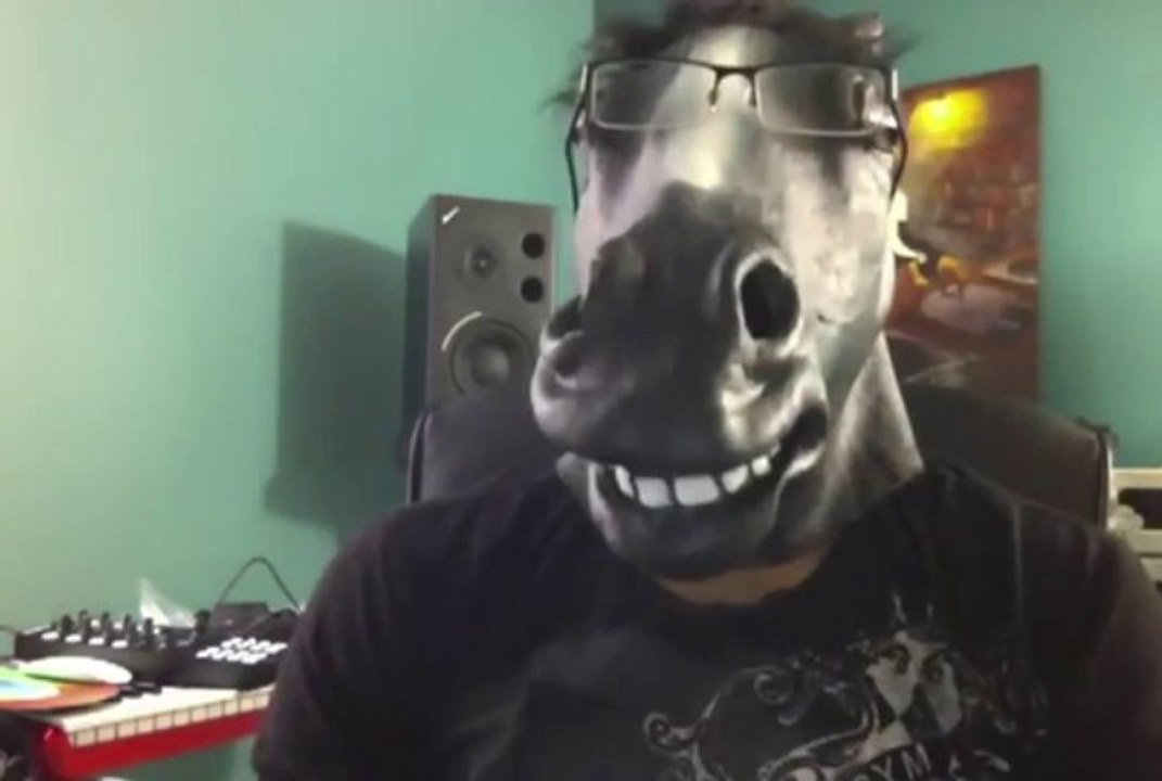 HORSING AROUND IN DA STUDIO