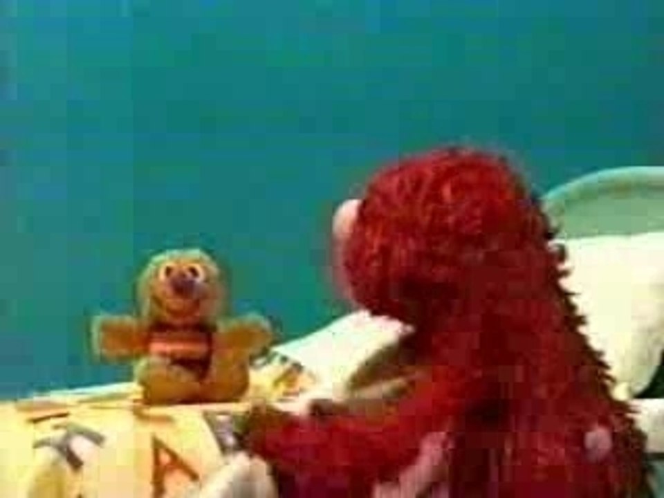 Elmo dance...