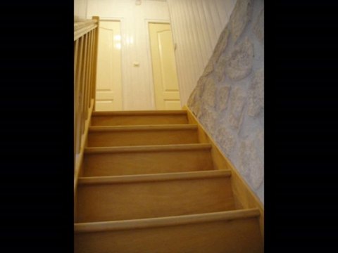 Entreprise de peinture Caen-Rénovation cage escalier en lambris démodé- gouttedepeinture.com-artisan