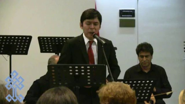 Alper Ayorak-Gözünün rengini sordum, kara sevda dediler