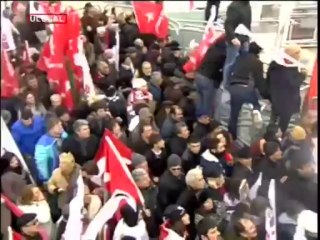 Ne biber gazı ne jandarma dipçiği Silivri Cezaevi'ne gelen milleti durduramadı