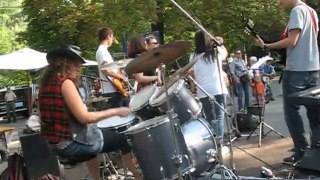 MIX : la bamba . Berta filava . TWIST AND SHOUT. cover  live in Bo . giardini  Margherita