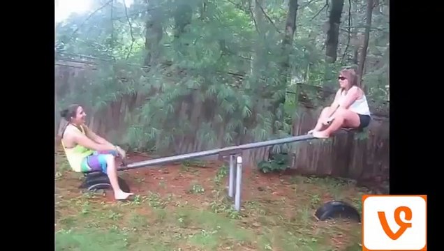 Balançoires, Plongeons, Baffes, Piscines, BMX, Skate... FAILS en séries!!!