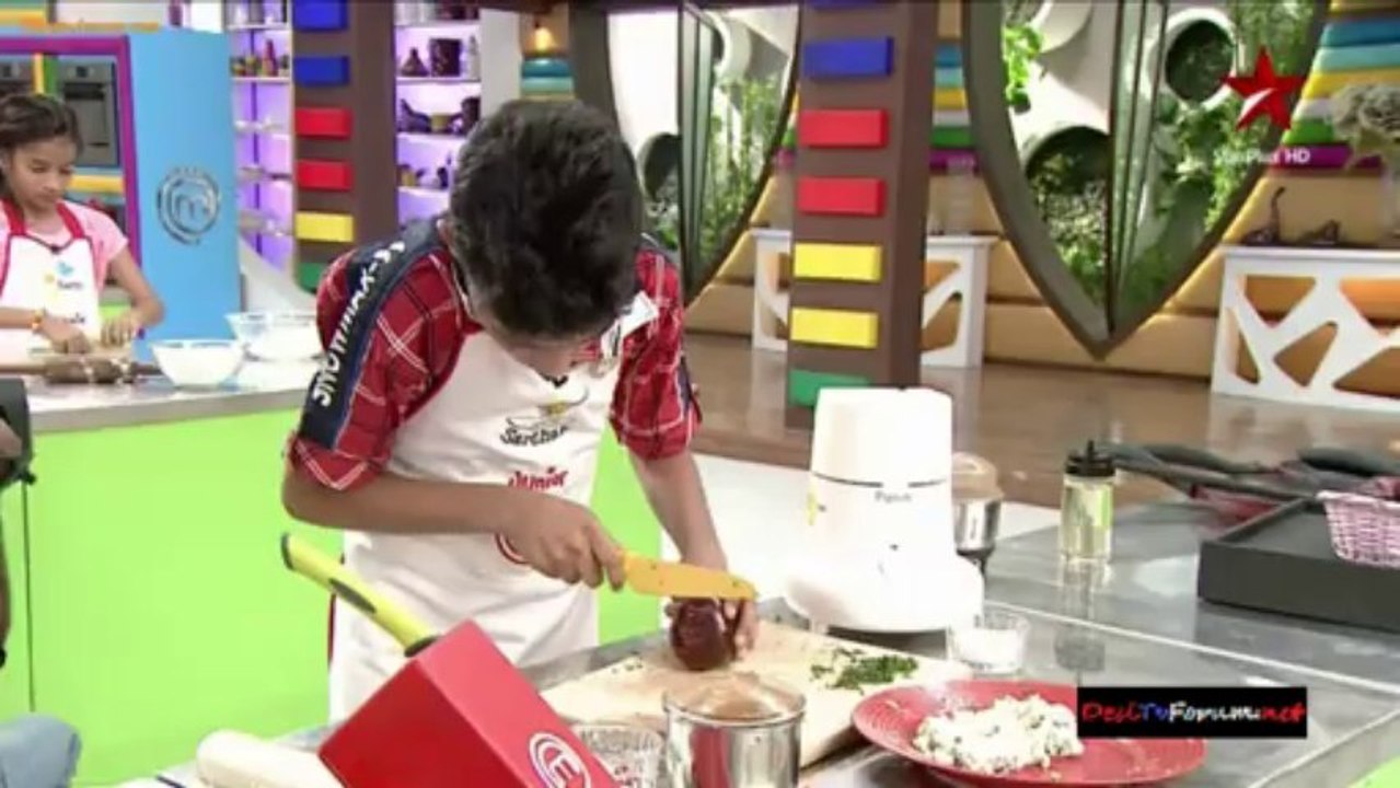 Desi-Shows.Net - Junior MasterChef (Swaad Ke Ustaad) 720p 29th September 2013 Video Watch Online HD Pt2