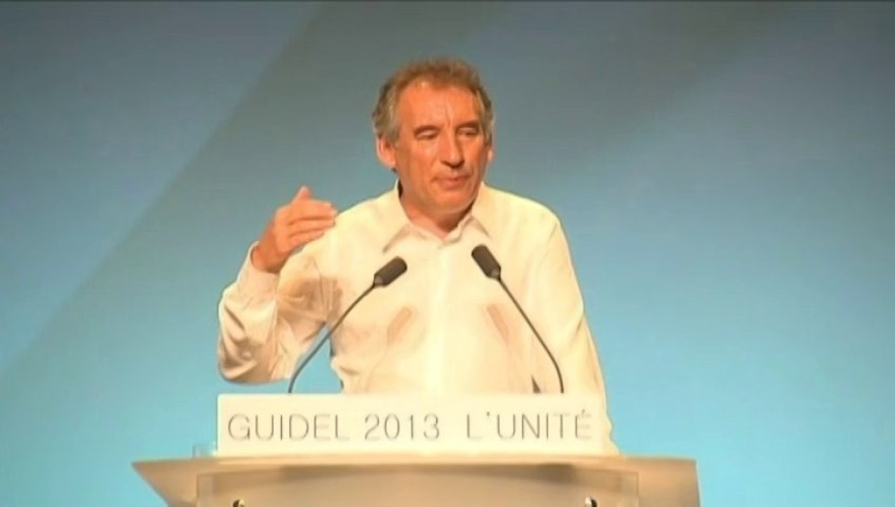 François Bayrou tend les bras à l'UDI de Jean-Louis Borloo