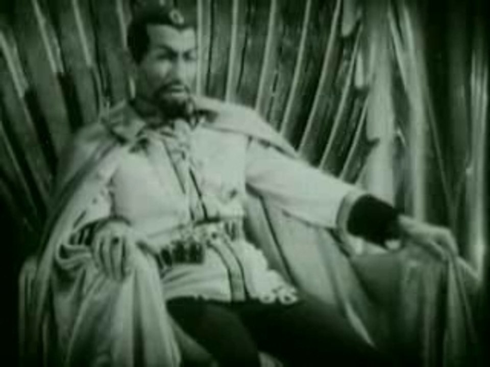 Flash Gordon Conquers the Universe pt.1