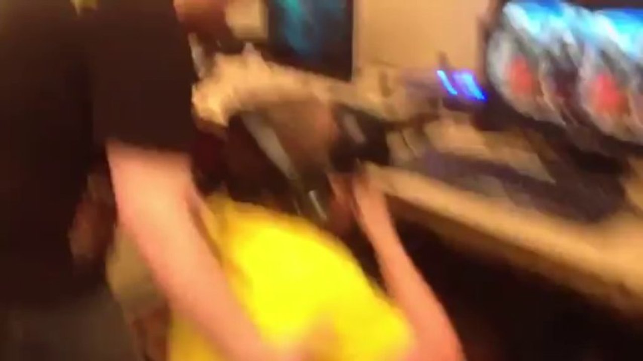 Drunk Guy Tries Oculus Rift Rollercoaster