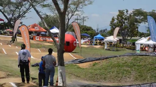 Pereira dia 1 10 valida nacional bmx 3863