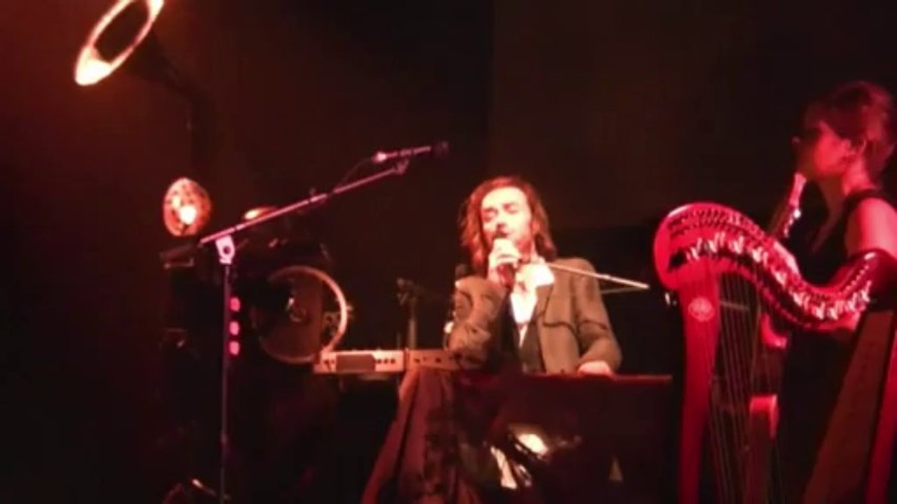 Extrait de l'Opéra Pop de Circus aux Folies Bergères le 28 septembre 2013