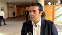 Tsipras Brüksel'de Yunan hükümetini eleştirdi