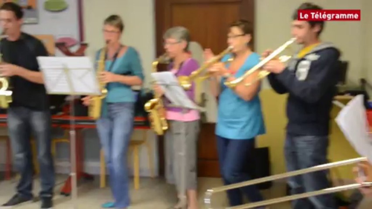 Paimpol : la fanfare Ô pruneaux va fêter ses 25 ans