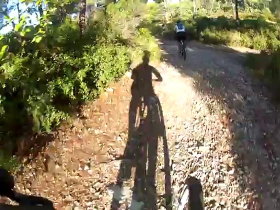 Sortie VTT du Lundi 30 SEPTEMBRE 2013 Descente sur la Ségneurie Ber et KiKi