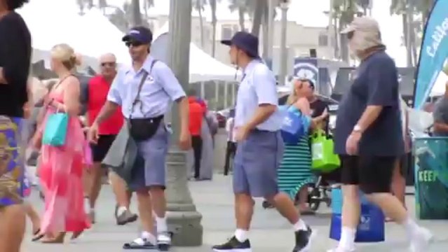 Great Drunk Mailman Fight... Prank!! US Post Office Bad Reputation!!