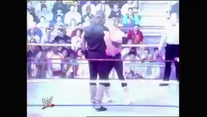 اول ظهور. للمتعد اندرتيكر