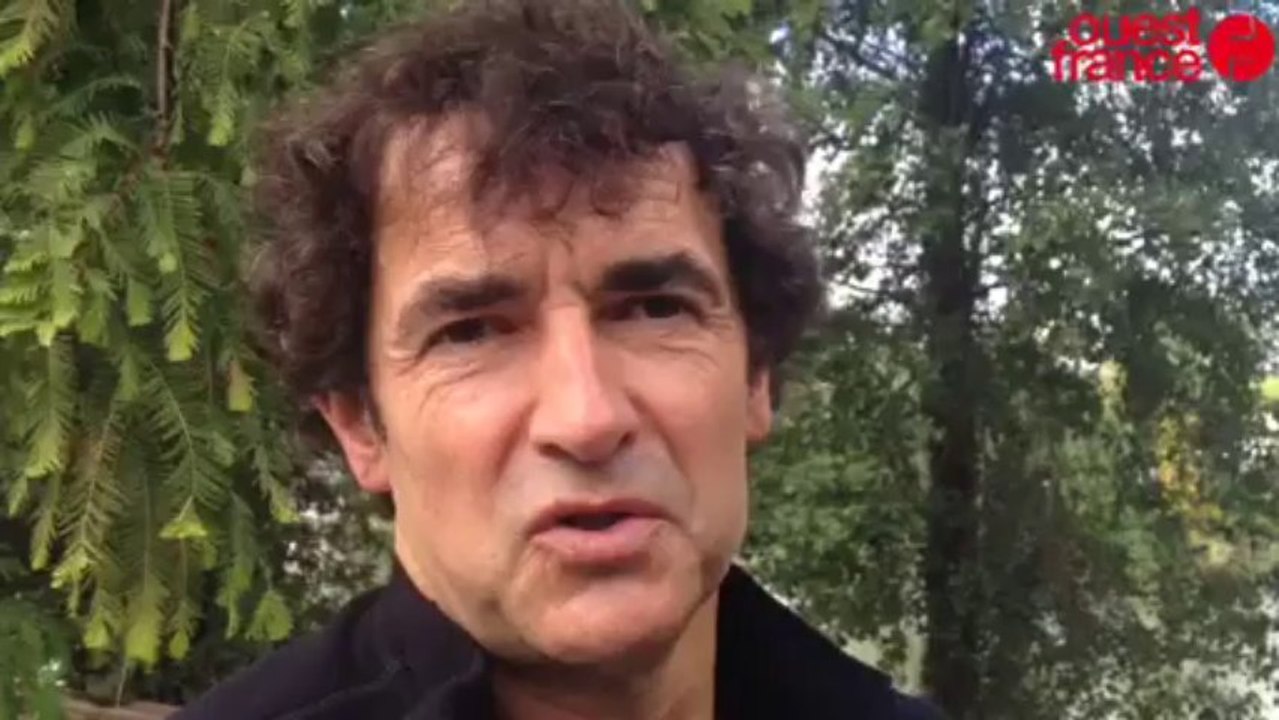 Dupontel parle "Neuf mois ferme" ...et de lui ...