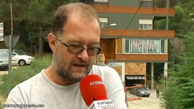 Ocupan un edificio para crear un banco de alimentos
