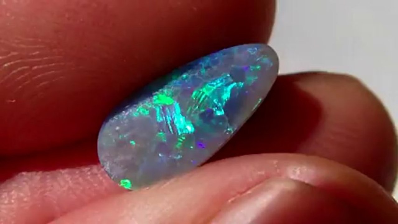 OC596 - Opale noire australie - OPAL ORION