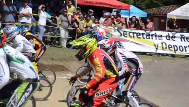 Sebax Barragan 2013Pereira dia 1 10 valida nacional bmx 6593