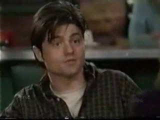 GH 04.27.01 - Alexis offers Zander help in getting a job