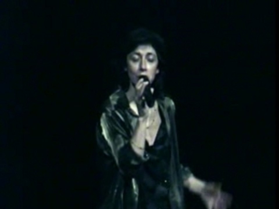 Edith Piaf : Non je ne regrette rien chanté par Marie-Grâce