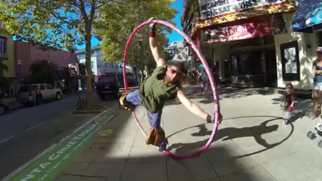 Circusman Alexis in Santa Cruz