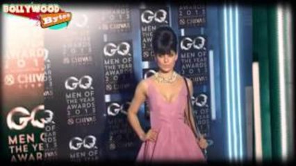 Kangana Flaunts her Assets at GQ Men of the Year Awards 2013: RED CARPET