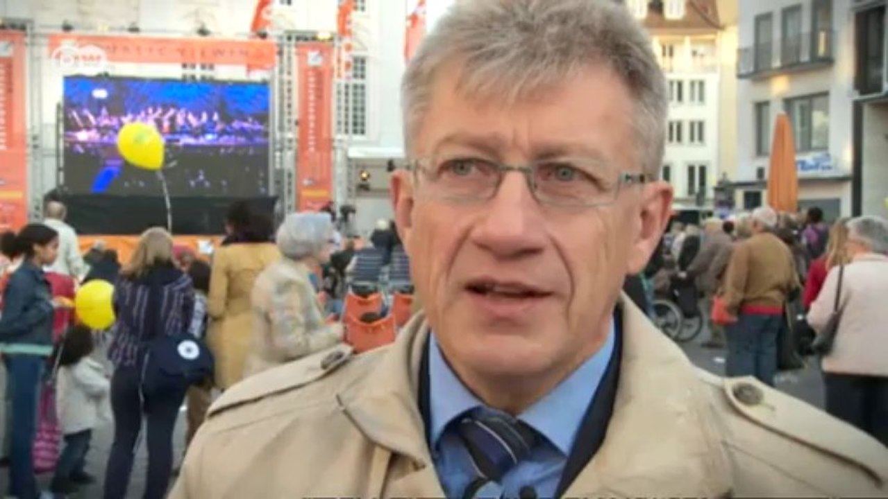 Public Viewing beim Beethovenfest in Bonn | Euromaxx