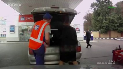 МОТИКА: Најсреќниот ден на една жена - возач