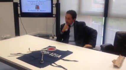 Bulli in lotta a colpi di chiave inglese