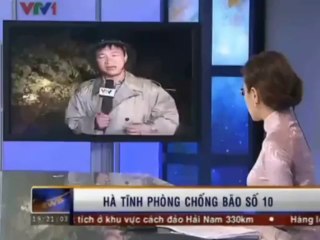 10 công nhân mắc kẹt giữa bão