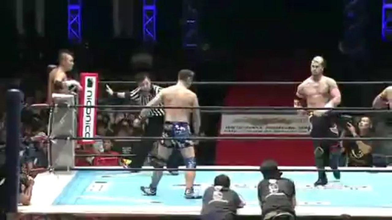 Suzuki-gun (Taichi & TAKA Michinoku) vs. Time Splitters (Alex Shelley & KUSHIDA) (NJPW)