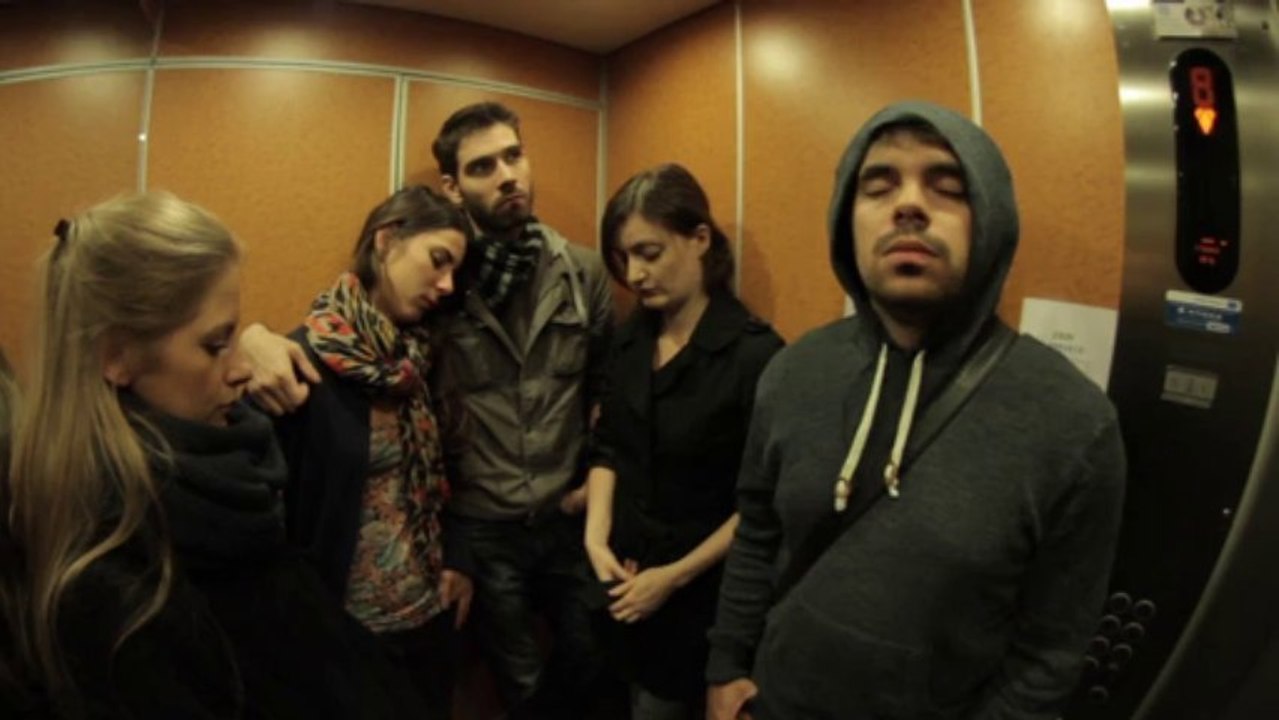 Deliriums (très minces)- 10 secondes d'Ascenseur que en fait c'est 20 secondes