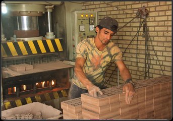 أكبر مصنع الطوب صناعة الآلات في ايران