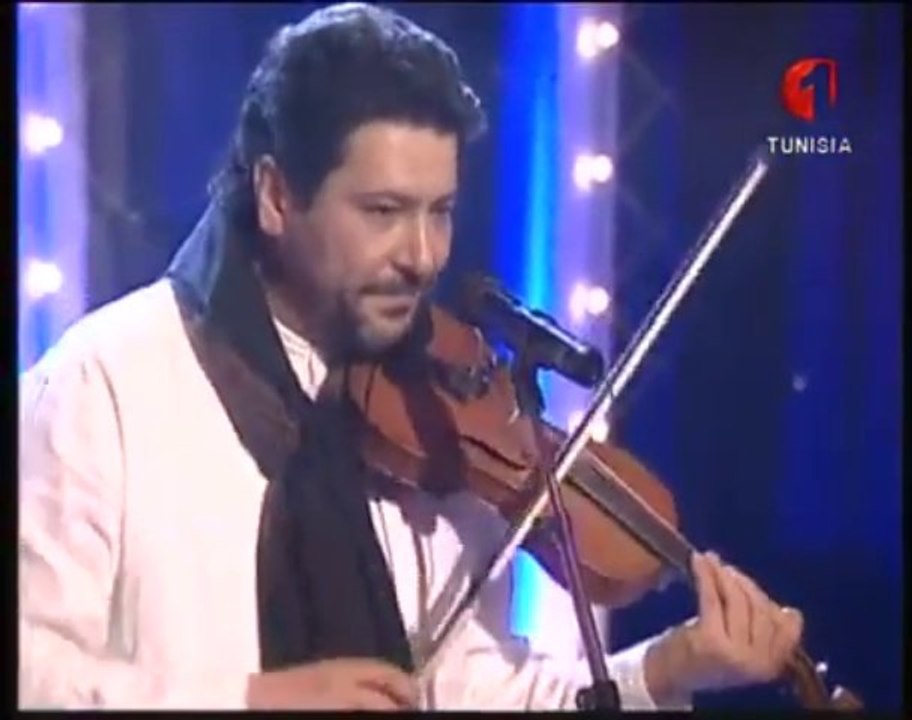أنا عاشق يا مولاتي