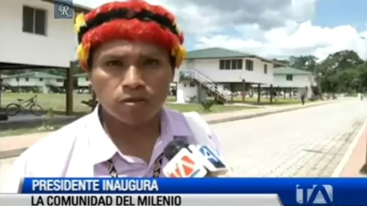 Correa inaugura una moderna comunidad en la Amazonía, Ecuador