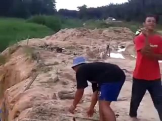 Pancing ikan dapat buaya