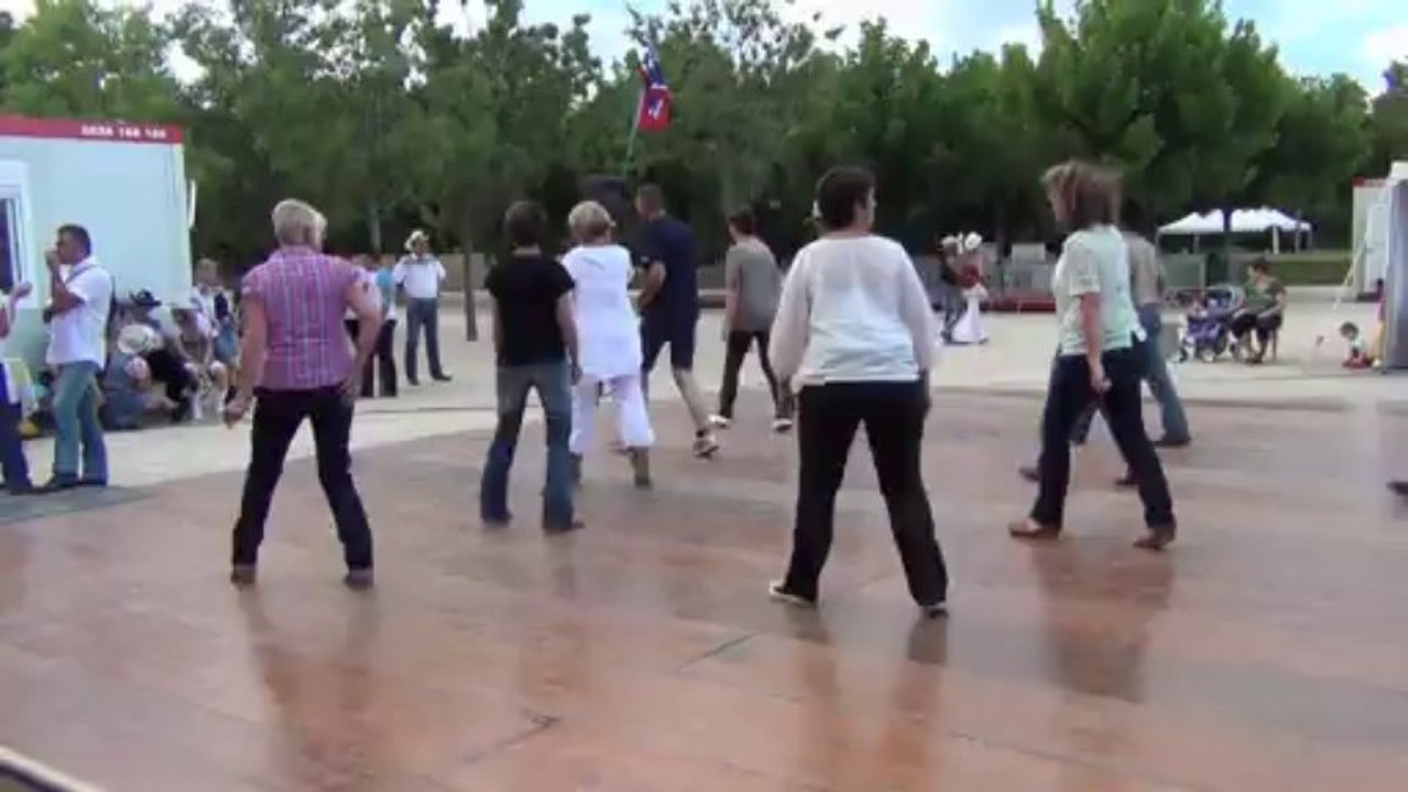 RED CAMARO - Sable Show 2013 Clermont-Ferrand (63)