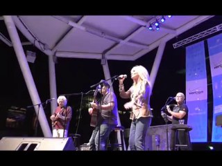 "MORE LOVE" - KIM CARNES - Live in Greenville, South Carolina, USA - Sept. 27th, 2013.