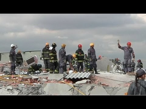 Brazil building collapse: at least 7 killed, some still missing