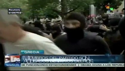 Policía griega detiene al líder del partido neonazi Amanecer Dorado