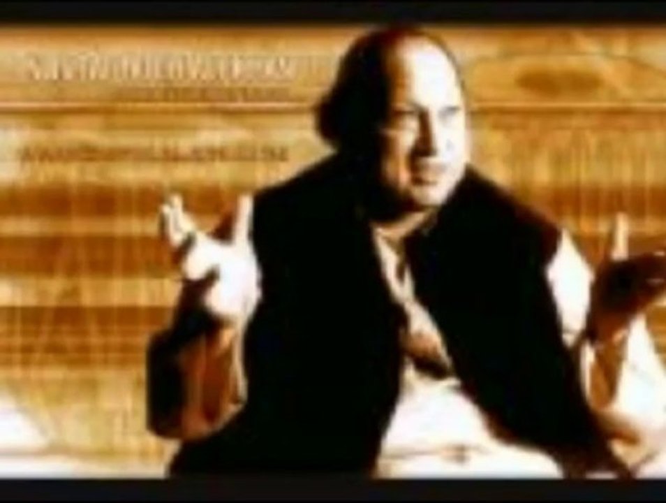 NUSRAT FATEH ALI KHAN - Aaj Piyala Rakh De Ik Paase Nazran Naal Pila
