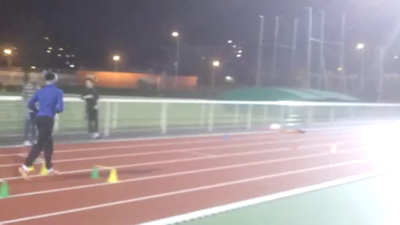 KEVIN EN EXTERIEUR DYNAMIQUE AU SOL PLOTS LATTES HAIES